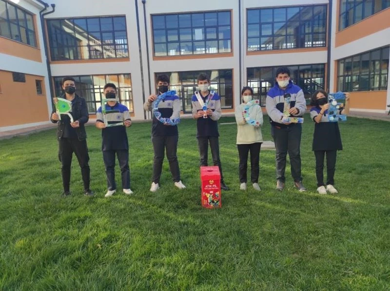 Özel EOSB Mesleki ve Teknik Anadolu Lisesi mükemmellik okulu ödülü aldı
