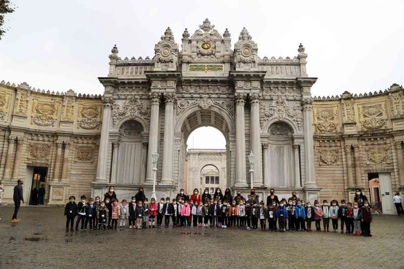 Kreş öğrencileri Dolmabahçe Sarayı’nı ziyaret etti
