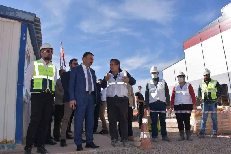 Türkiye’nin ilk çinko metal külçelerini üretecek çinko izabe tesisinde sona gelindi
