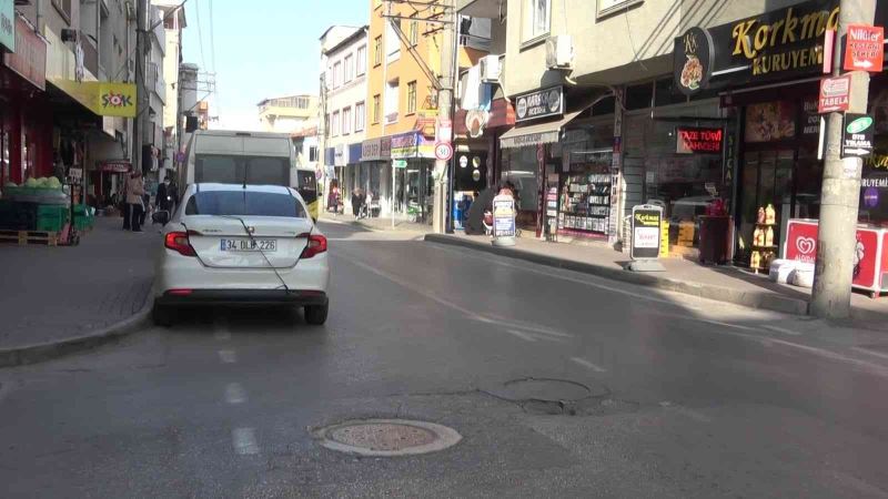 (Özel) Bursa’da feci kaza kamerada...Yaralıyı bırakıp böyle kaçtı
