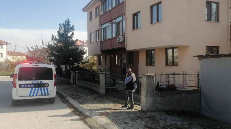 Sara hastası genç evinde ölü bulundu
