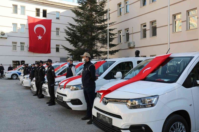 Konya Emniyetine araç desteği
