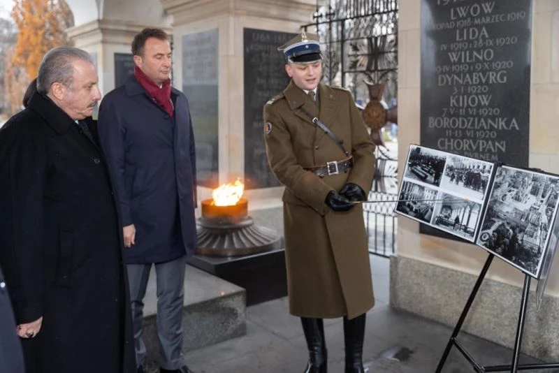 TBMM Başkanı Şentop, Polonya Devlet Başkanı Duda tarafından kabul edildi
