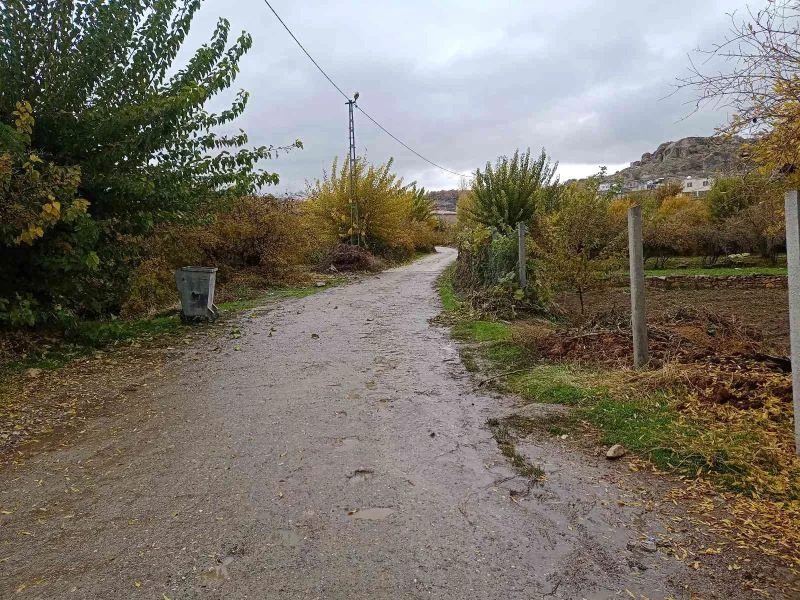 Dicle’de şehiriçi trafiğini rahatlatacak yol genişletmeyi bekliyor
