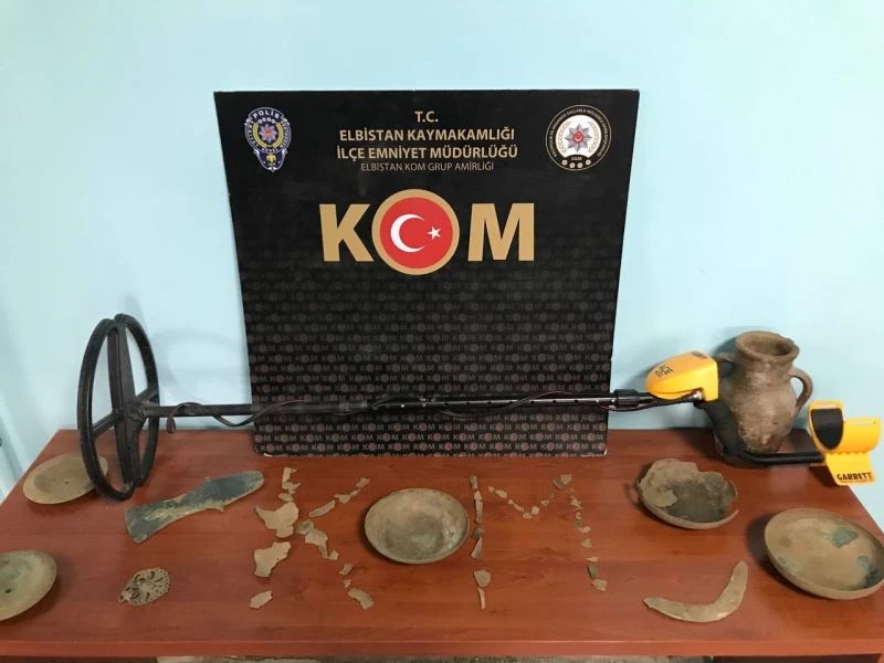 Sosyal medyadan paylaşım yapınca yakalandı: Tarihi eserlere el kondu
