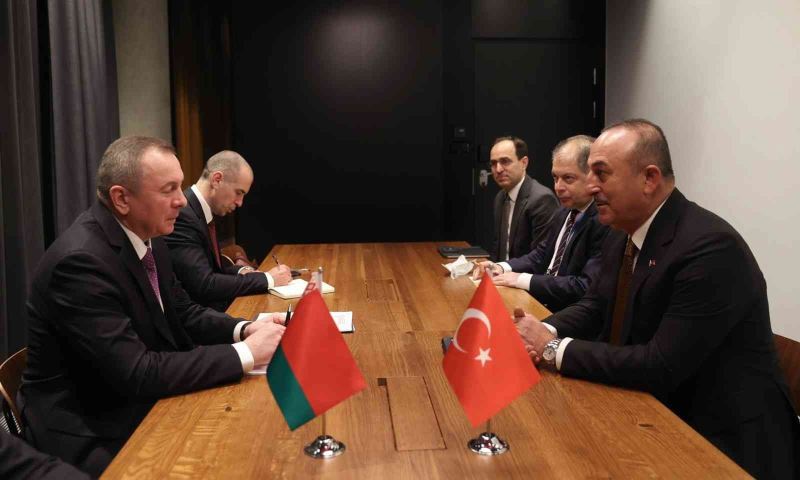 Bakan Çavuşoğlu, Belaruslu mevkidaşı Makei ile görüştü
