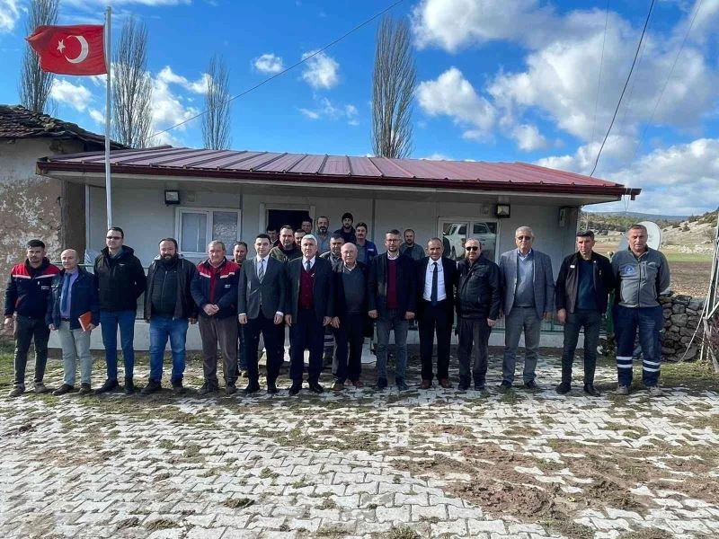 Çavdarhisar’da yol onarım ve stabilize çalışmaları
