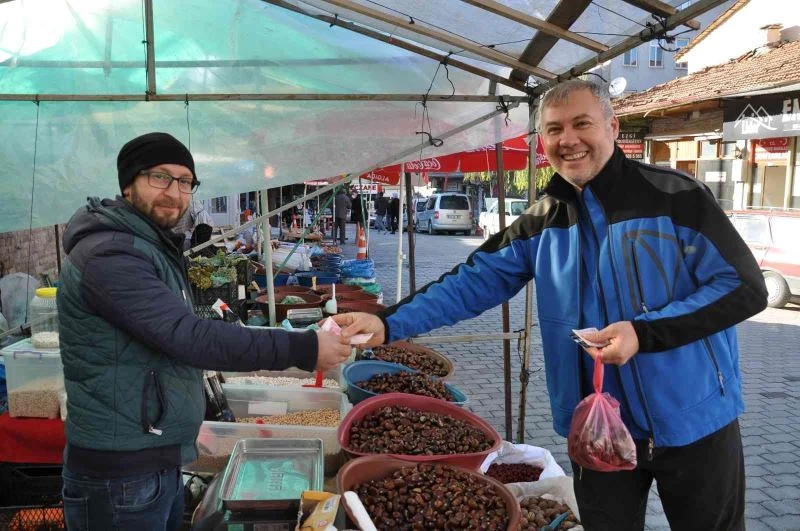  Ünlü Simav kestanesine yoğun ilgi
