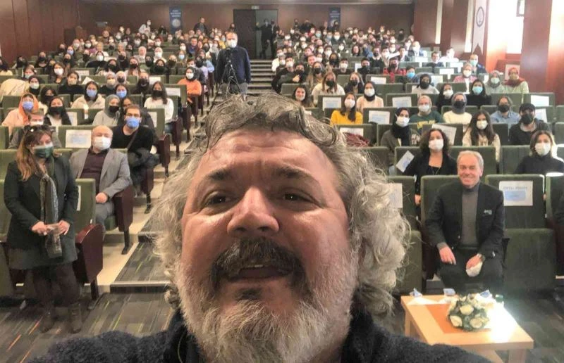 Yönetmen Müfit Can Saçıntı: 