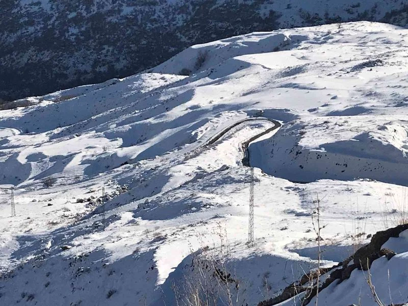 Şırnak’ta kar kaplanları iş başında
