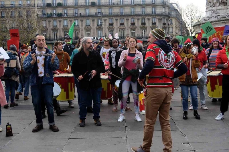 Paris’te ırkçılık karşıtı protesto
