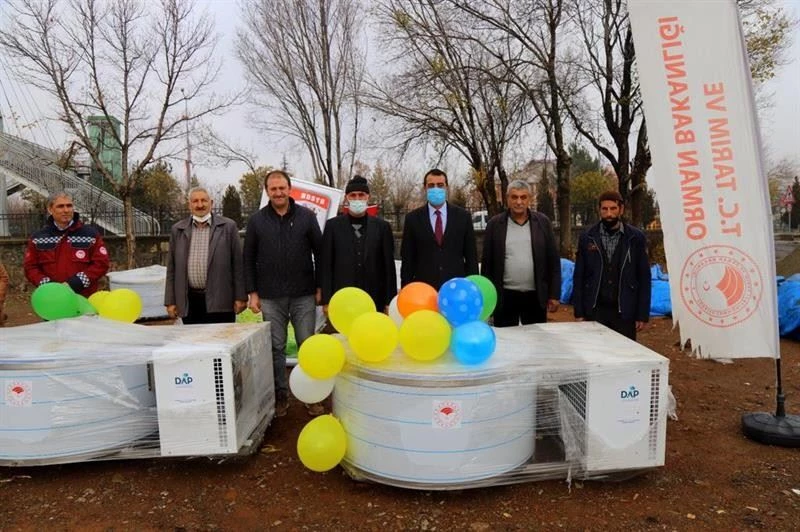 Bingöl’de yetiştiricilere yüzde 60 hibeli süt soğutma tankı dağıtıldı
