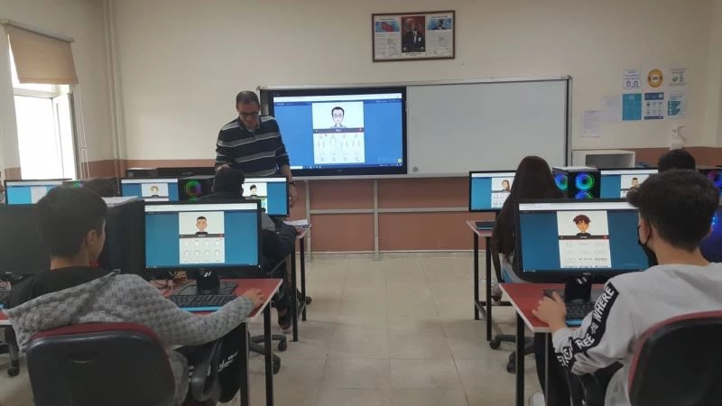 Gediz’de E-Twinning projesi
