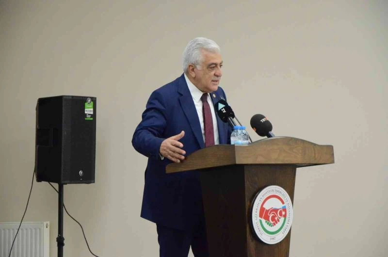 Azerbaycan Büyükelçiliğinde, eski Büyükelçi Kılıç’ın kitabı tanıtıldı
