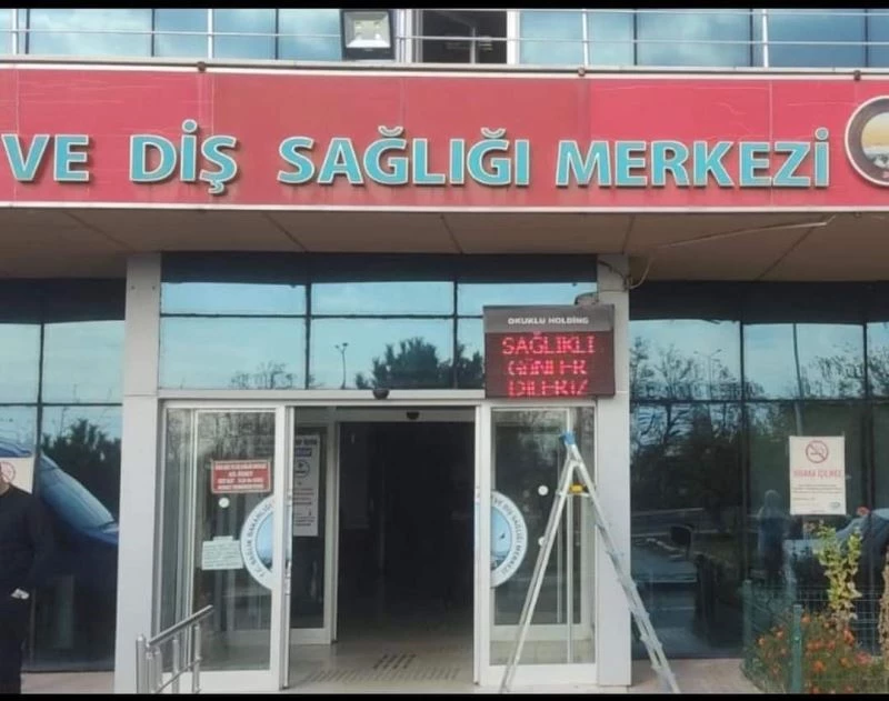 Elektronik nöbetçi eczane panoları vatandaşa kolaylık sağlıyor
