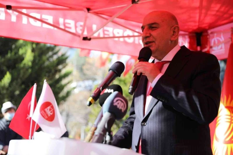 Cengiz Aytmatov’un 93. doğum günü Keçiören’de kutlandı
