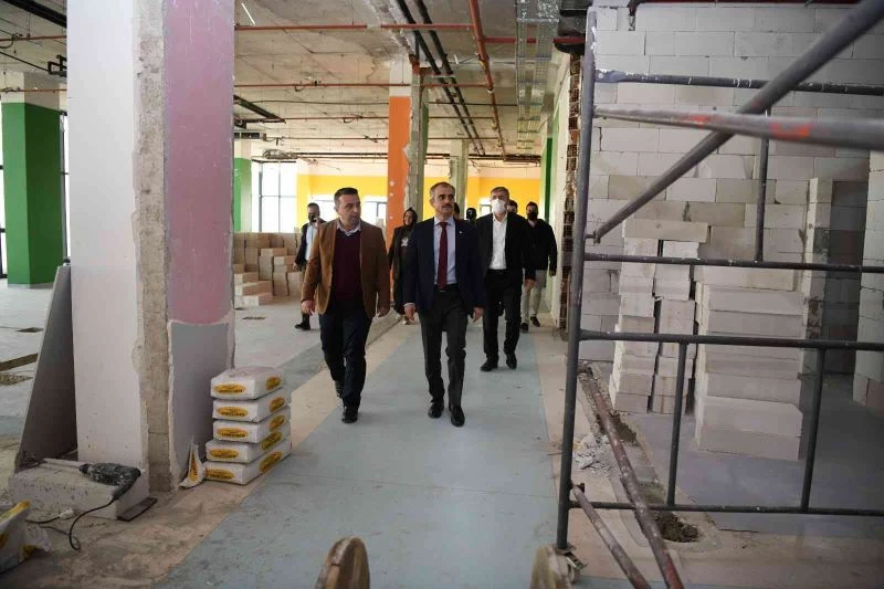 Bu merkezde gençler hem eğlenecek hem öğrenecek
