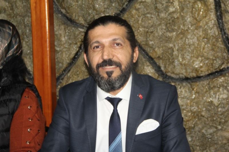 Şener Eroğlu: “Berberlere, Kuaförlere yıpranma payı verilmeli”
