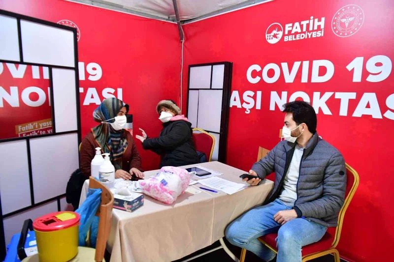 Aşı noktasında 22 bin vatandaş randevusuz aşısını yaptırdı
