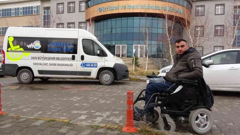 Bedensel engelli üniversite öğrencisi artık derslerine geç kalmıyor
