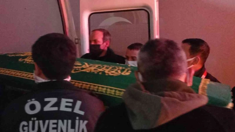 Yurtta fenalaşarak hayatını kaybeden 19 yaşındaki kızın cenazesi memleketine gönderildi
