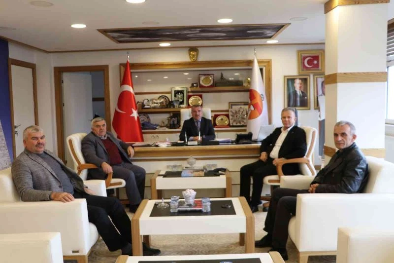 Başkan Özdemir: “Canlı hayvan pazarımızı inşallah kısa süre sonra hizmete açacağız”
