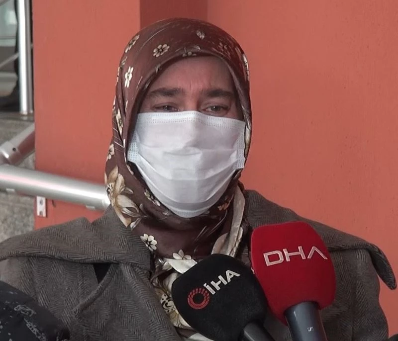 Okul kapısı üzerine devrilmişti, mahkemenin kararı anneyi ağlattı
