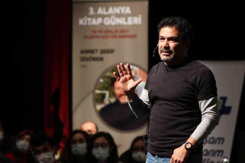 Yazar İzgören: “Sanatı ve edebiyatı hayatımıza katmalıyız”
