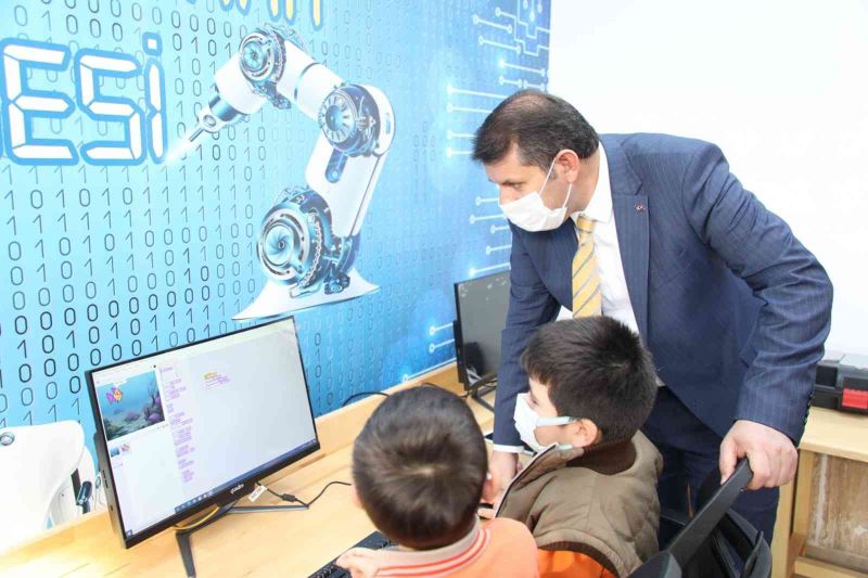 Sivas’ta robotik kodlama atölyeleri yaygınlaşacak
