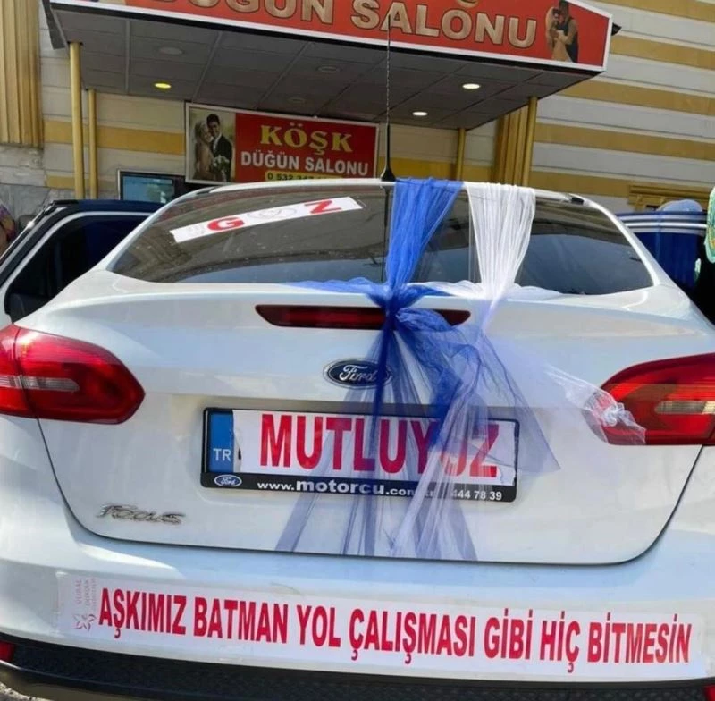 Batman’da yeni evlenen çiftten güldüren tepki
