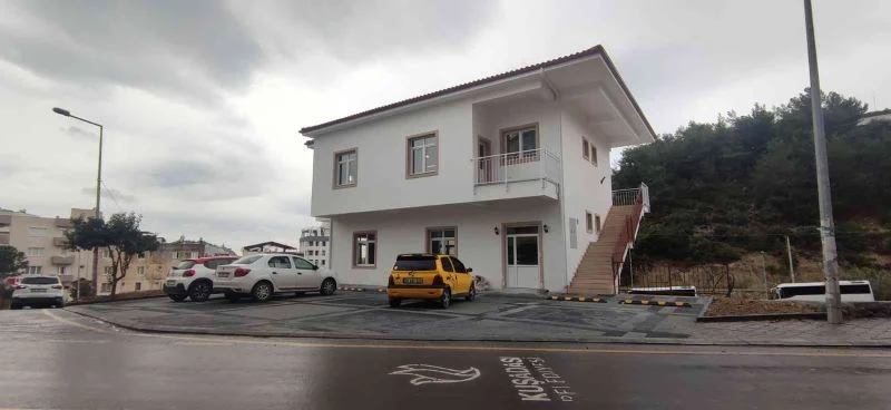 Kuşadası Belediyesi, taziye evinin yapımında  son aşamaya geldi
