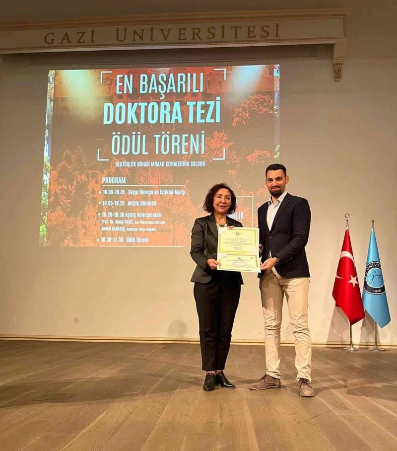 ADÜ’nün araştırma görevlisi üçüncülük ödülünün sahibi oldu
