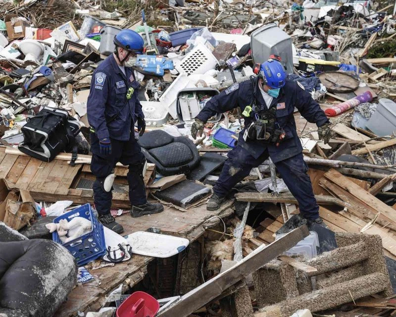 Biden’dan hortumun vurduğu Kentucky’ye ziyaret
