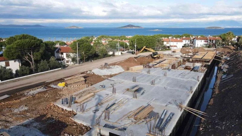 Ayvalık Belediyesi Sebahat - Cihan Şişman yaşlı bakımevi hızla yükseliyor
