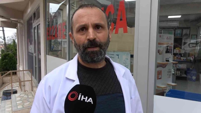 Havlamasına kızdı, engelli köpeği sopayla dövdü
