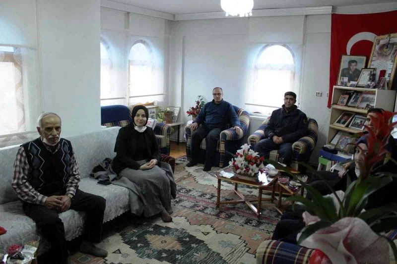 Kaymakam Özay’dan şehit aileleri ve gazilere ziyaret
