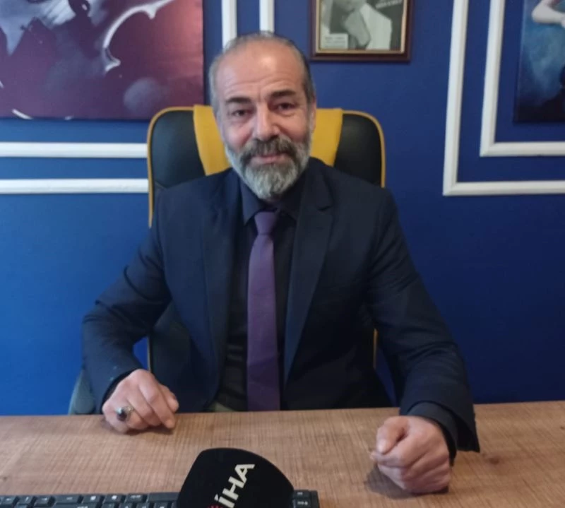 Yazdığı 700 şarkı ile yılın sanatçısı seçildi: Kazada karnındaki bebeği ile eşini kaybetmişti.