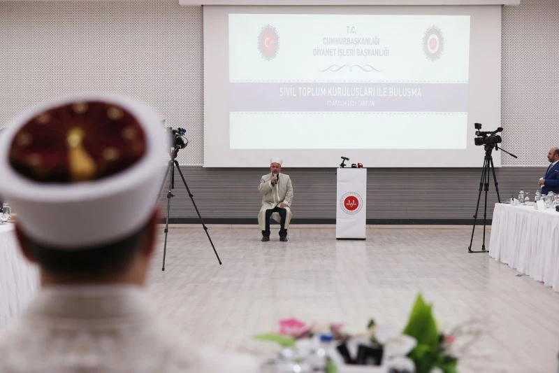 Diyanet İşleri Başkanı Erbaş: “İyilikte yardımlaşmak üzere buradayız”
