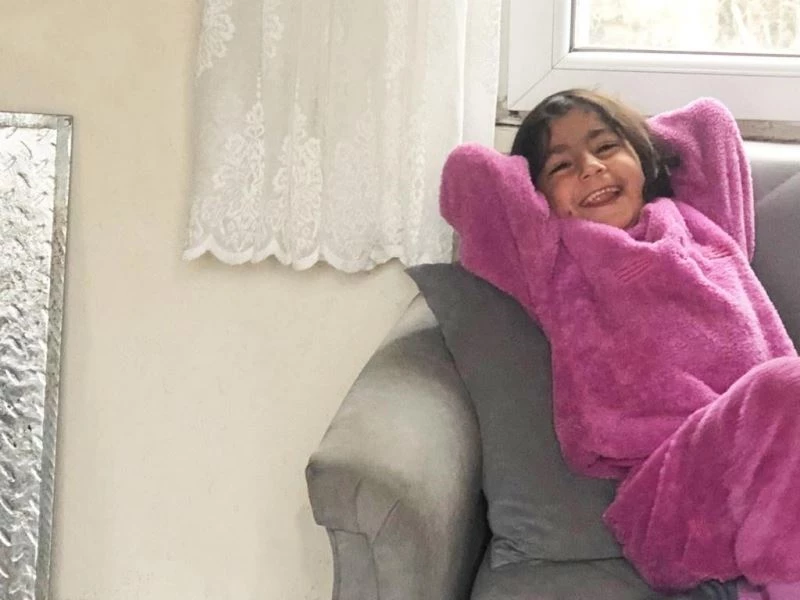 Barakada yaşayan 8 kişilik aile sıcak yuvaya kavuştu
