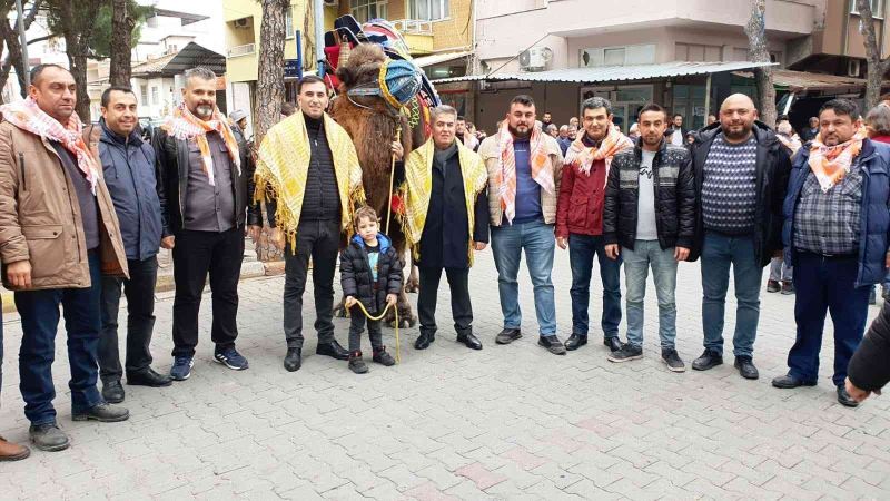 Başkan Erol’dan deve güreşi festivaline davet
