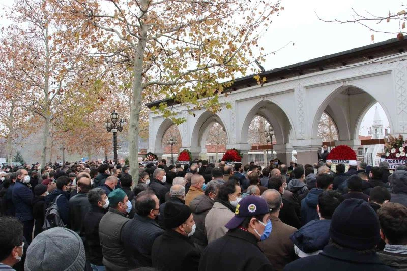 Eski Başbakan Yardımcısı Emrullah İşler’in babası son yolculuğuna uğurlandı
