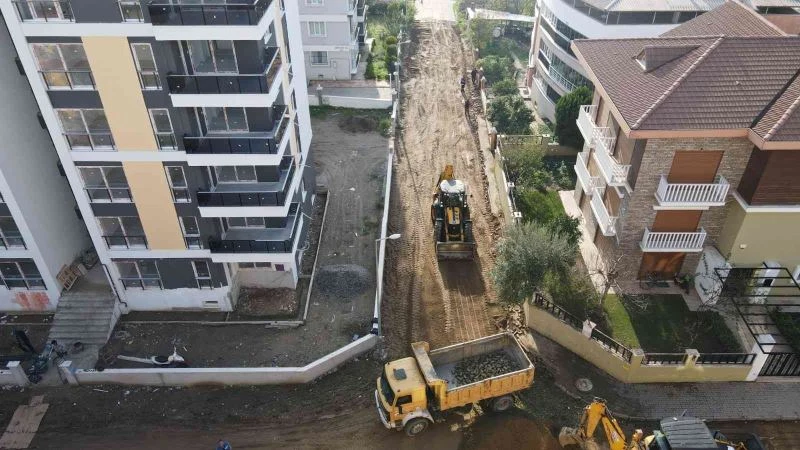 Nazilli Belediyesi yol çalışmaları ile rekor kırıyor
