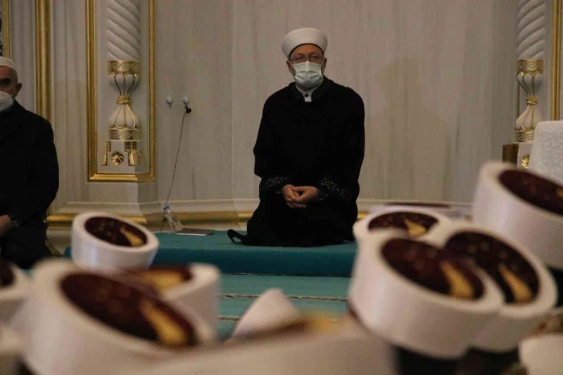 Diyanet İşleri Başkanı Erbaş: “Hafızların zekatı hafız yetiştirmektir”
