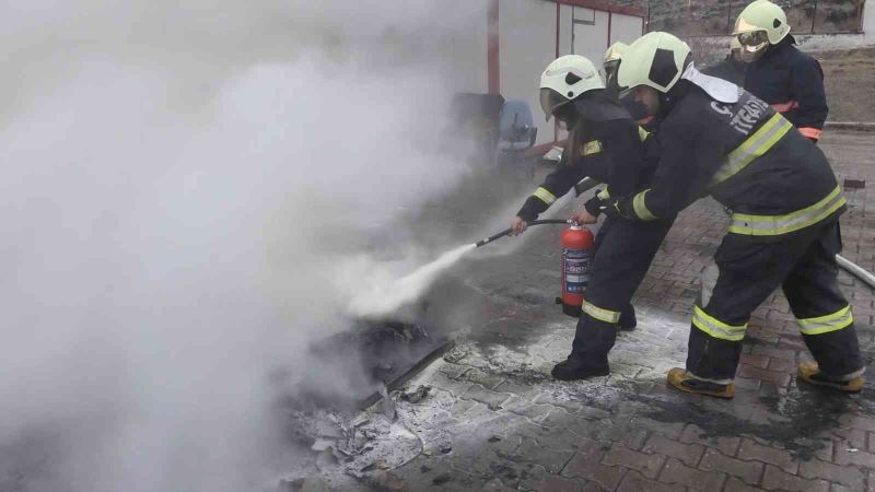 Orman yangınları harekete geçirdi: Orman köylerinde yaşayan vatandaşlara ’gönüllü itfaiyecilik’ eğitimi
