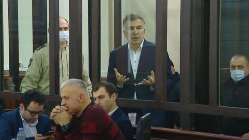 Gürcistan’ın eski Cumhurbaşkanı Saakaşvili yeniden hakim karşısına çıktı
