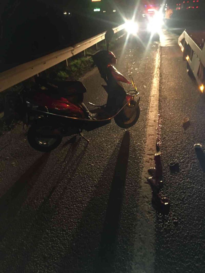 Kamyonetin çarptığı motosikletin sürücüsü hayatını kaybetti
