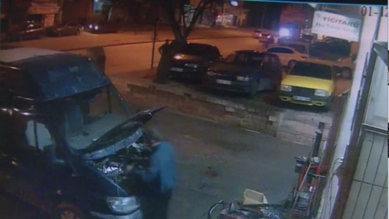 Başkent’teki alacak-verecek cinayetinde aracın dükkana daldığı anlar kamerada
