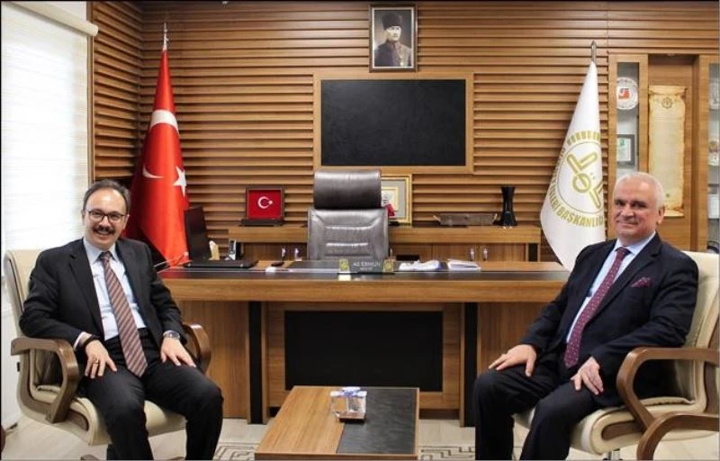 Vali Kızılkaya’dan İl Müftüsü Erhun’a ziyaret
