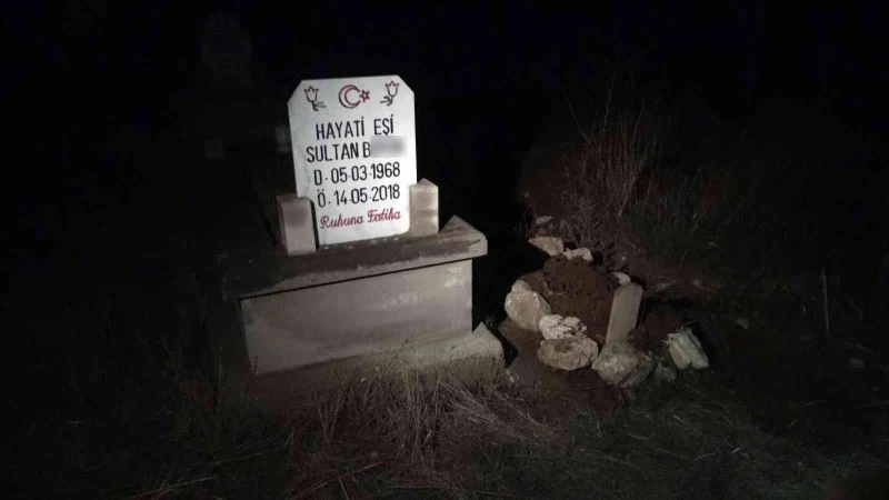 25 günlük bebeğini vahşice öldüren anne tutuklandı
