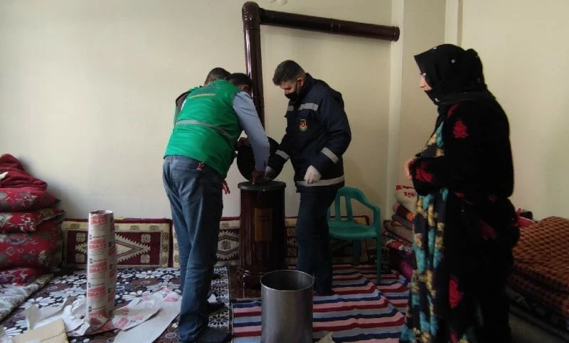 Şanlıurfa’da ihtiyaç sahiplerine odun sobası desteği
